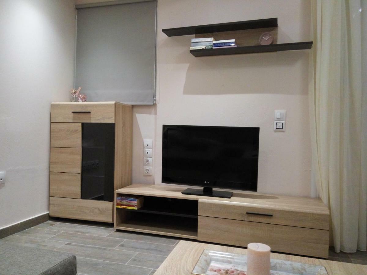 Helios & Elia Family Apartment Liapades Buitenkant foto